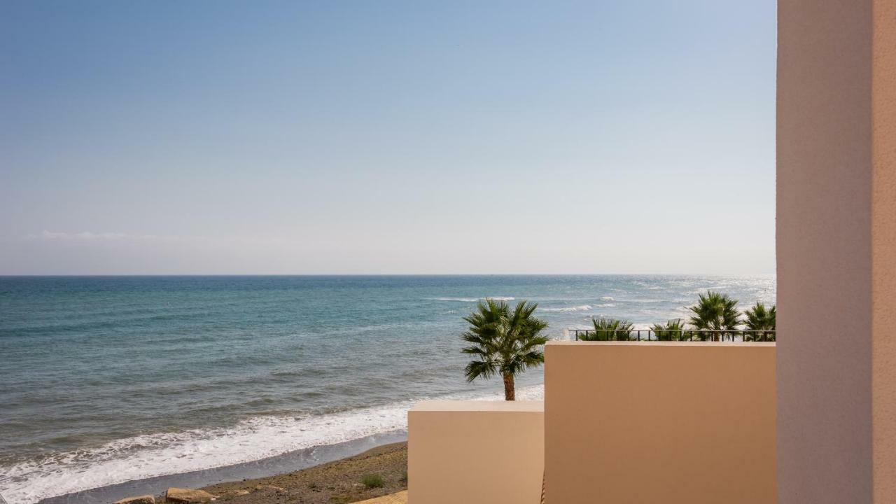 Bahia De La Plata Luxury Apartments Estepona Kültér fotó